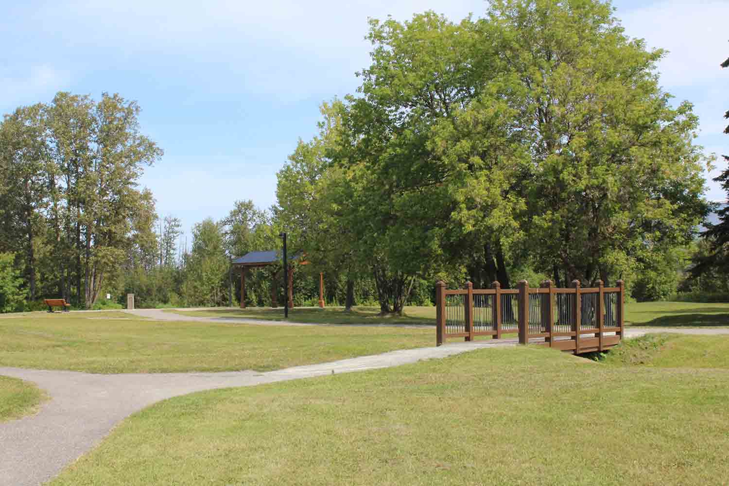 Mountjoy Historical Conservation Area bridge and gazebo