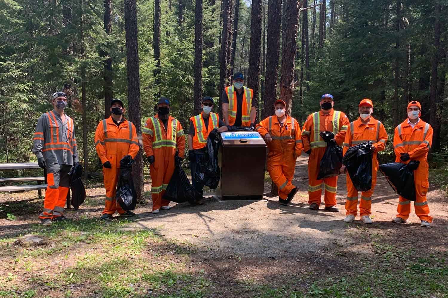 Sandvik Mining & Rock Technology team donates to help keep the trails clean